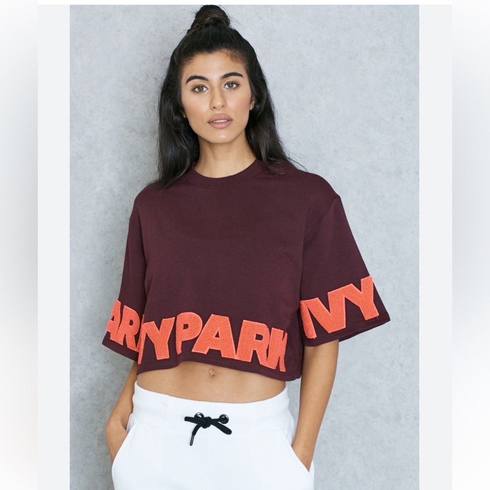 IVY PARK Chenille Logo Boxy Crop Tee